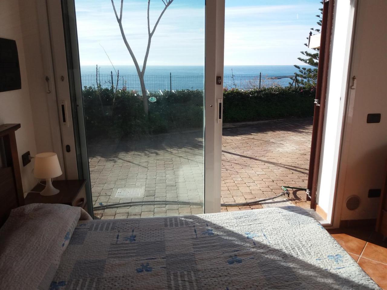 Villa Del Mare Ligure Terme & Spa Piscina A 37 Gradi Santo Stefano al Mare Exterior foto
